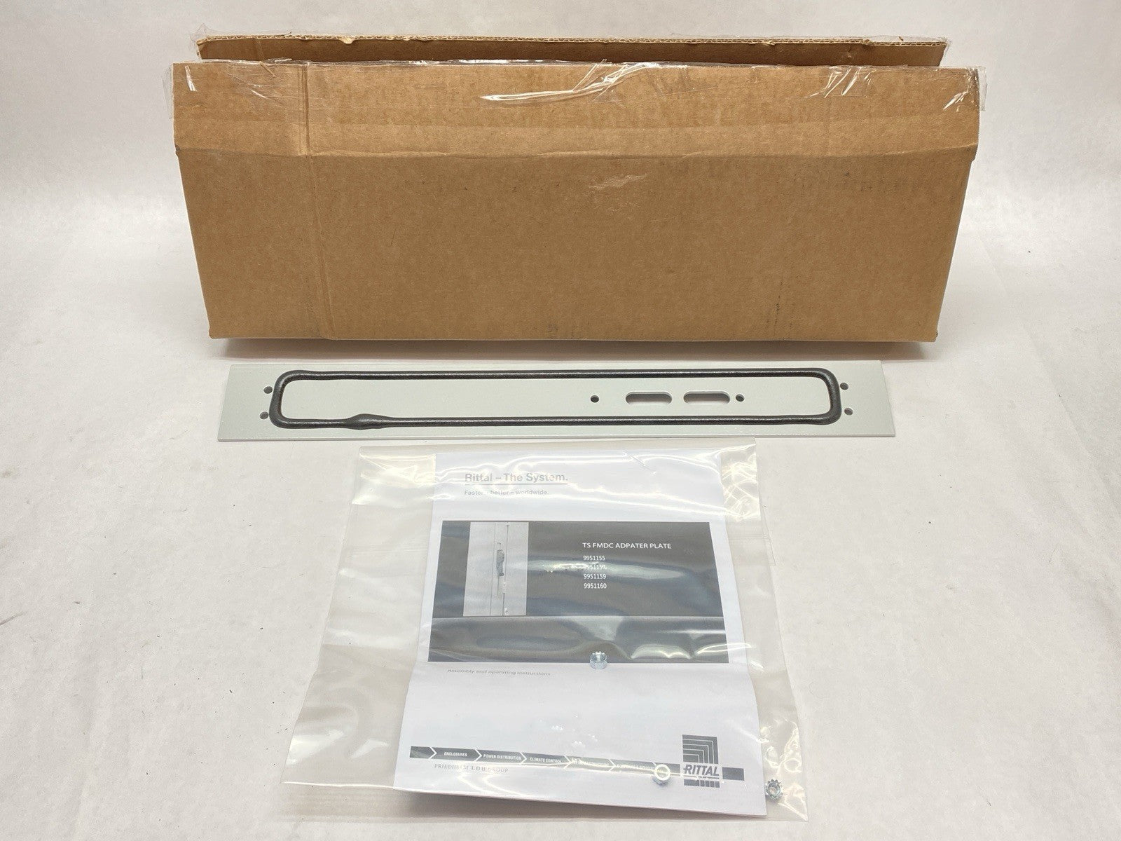 9951157 | Rittal Adapter Plate F-FMDC Low Amp - New – Open box - Maverick Industrial Sales