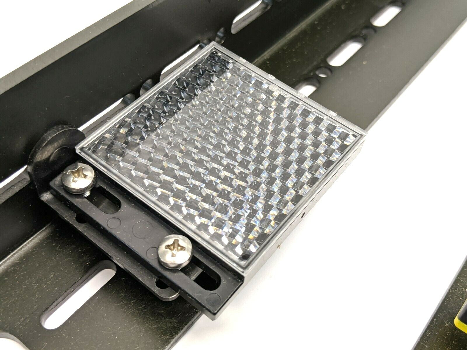 Banner SGSA-MX-LPQ20 Mute Arm Kit 805084 - Maverick Industrial Sales