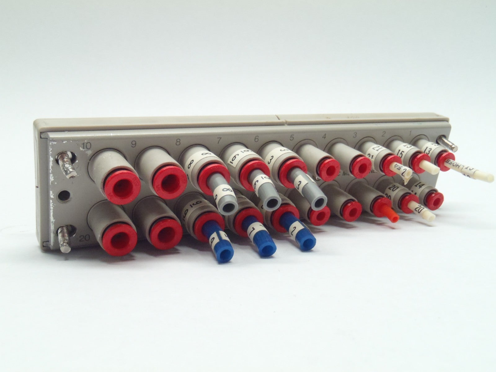 SMC KMD-20 20 Port Multiconnector 4mm 5/32 1/4 Connectors - Maverick Industrial Sales