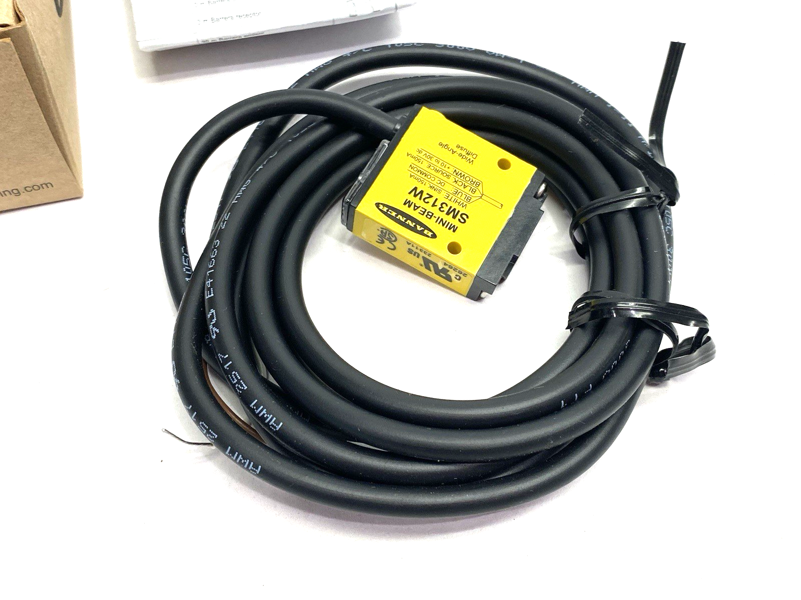 Banner SM312W MINI-BEAM Divergent Diffuse Sensor Range: 130mm 26264 - Maverick Industrial Sales