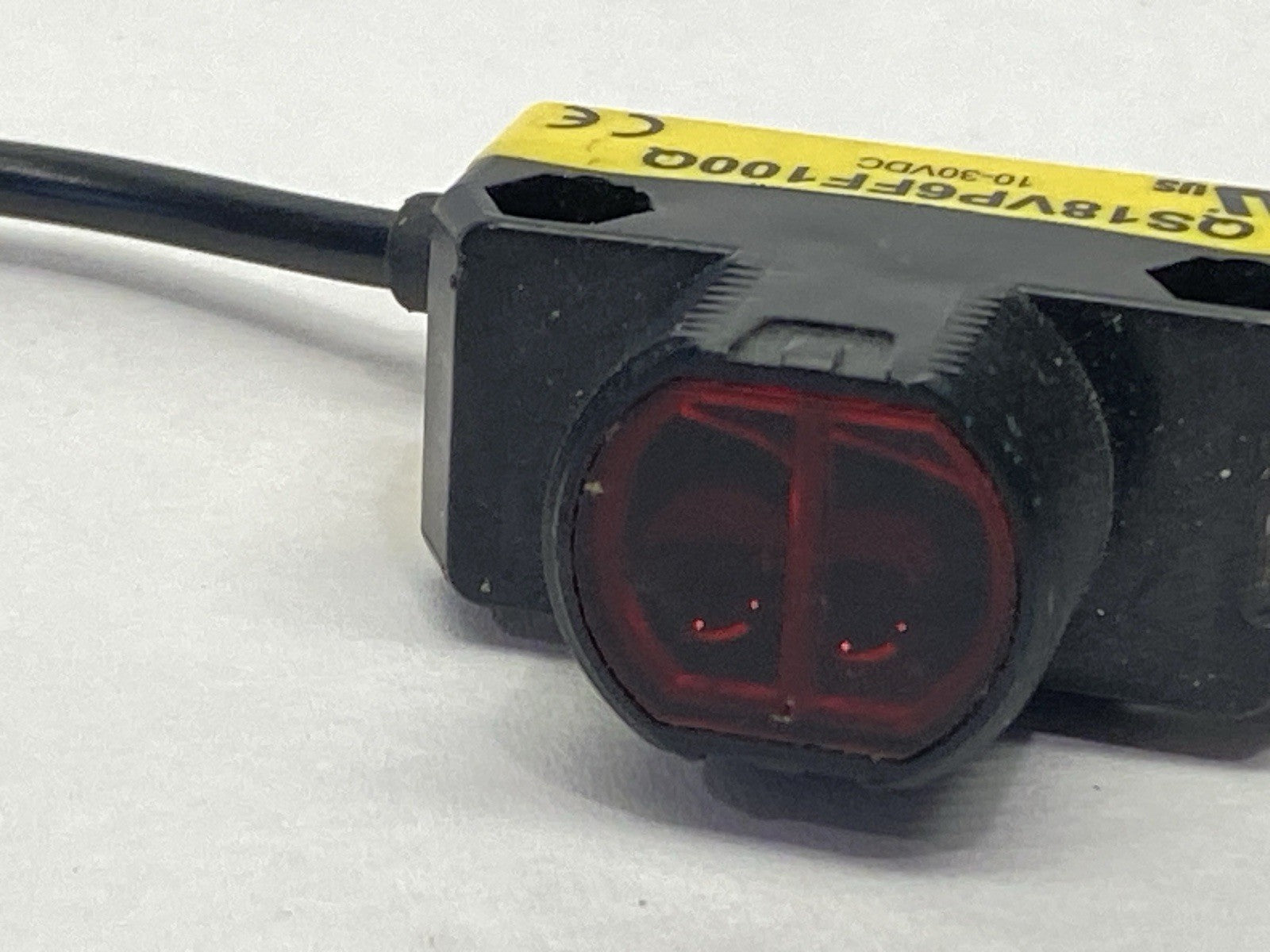 QS18VP6FF100Q | Banner Photoelectric Sensor Male M8 4-Pin 71885 - Used - Maverick Industrial Sales