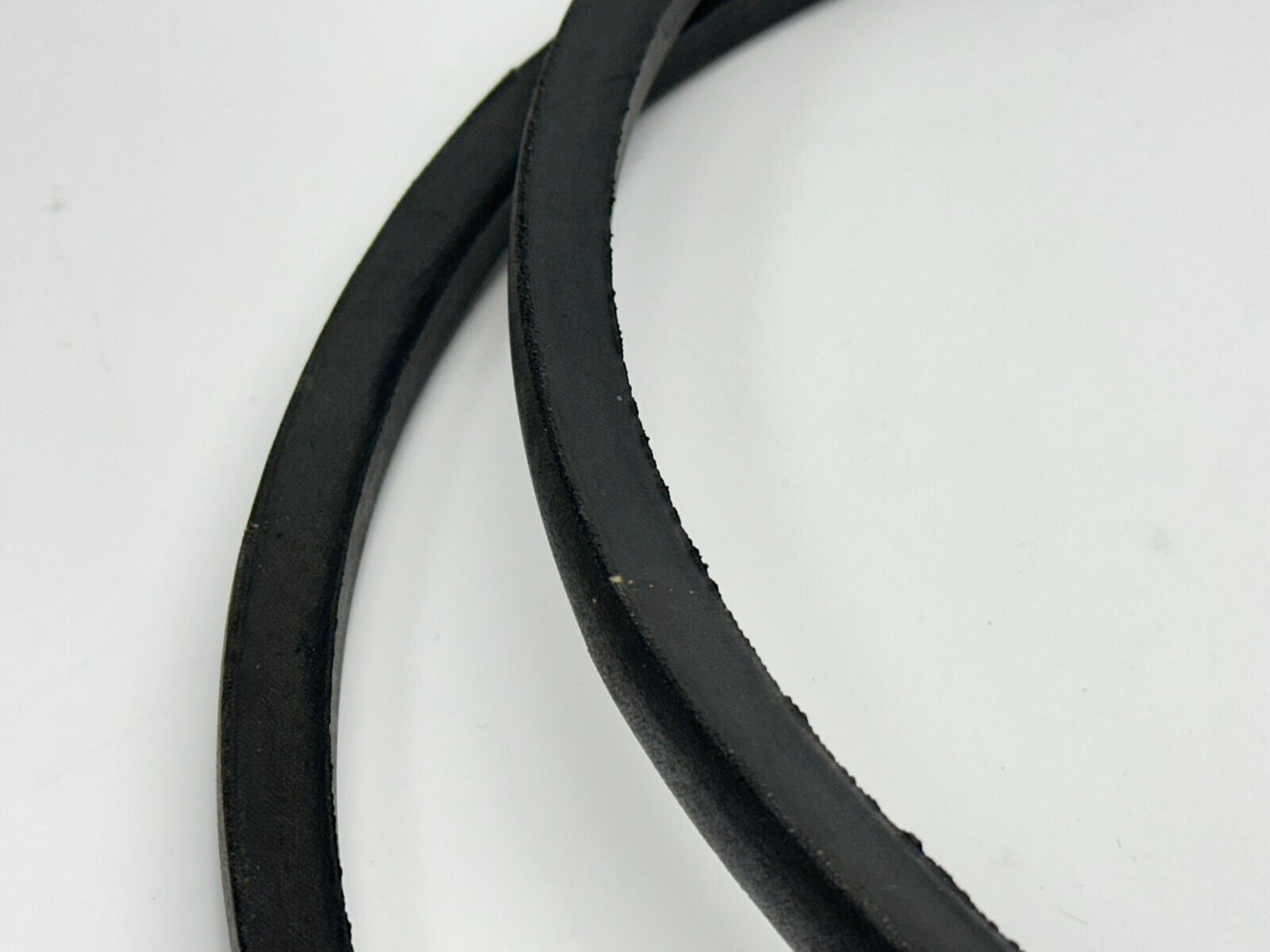 Gates 9003-2042 Hi-Power II V-Belt B42 LOT OF 2 - Maverick Industrial Sales