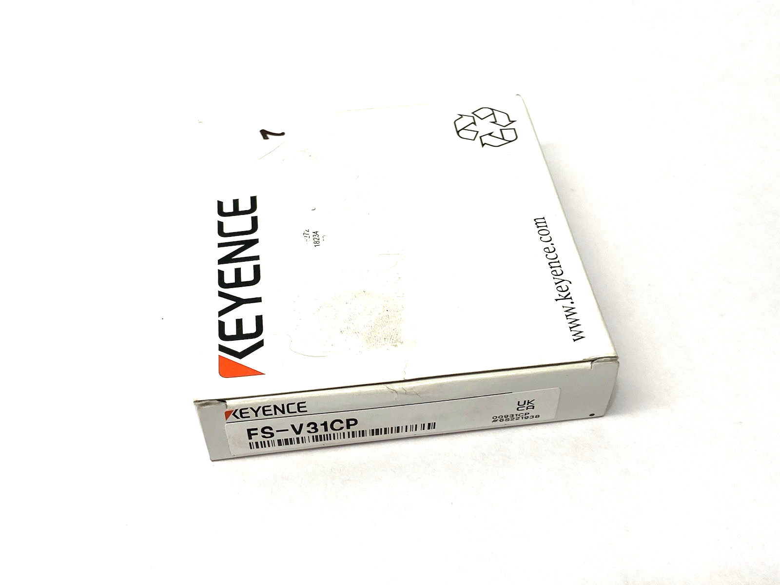 Keyence FS-V31CP Fiber Amplifier Main Unit, M8 Connector Type - Maverick Industrial Sales