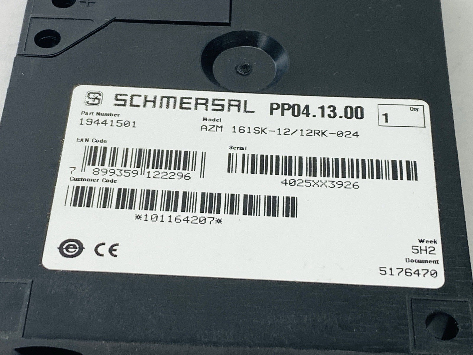 Schmersal AZM 161SK-12/12RK-024 Safety Interlock Switch 19441501 101164207 - Maverick Industrial Sales