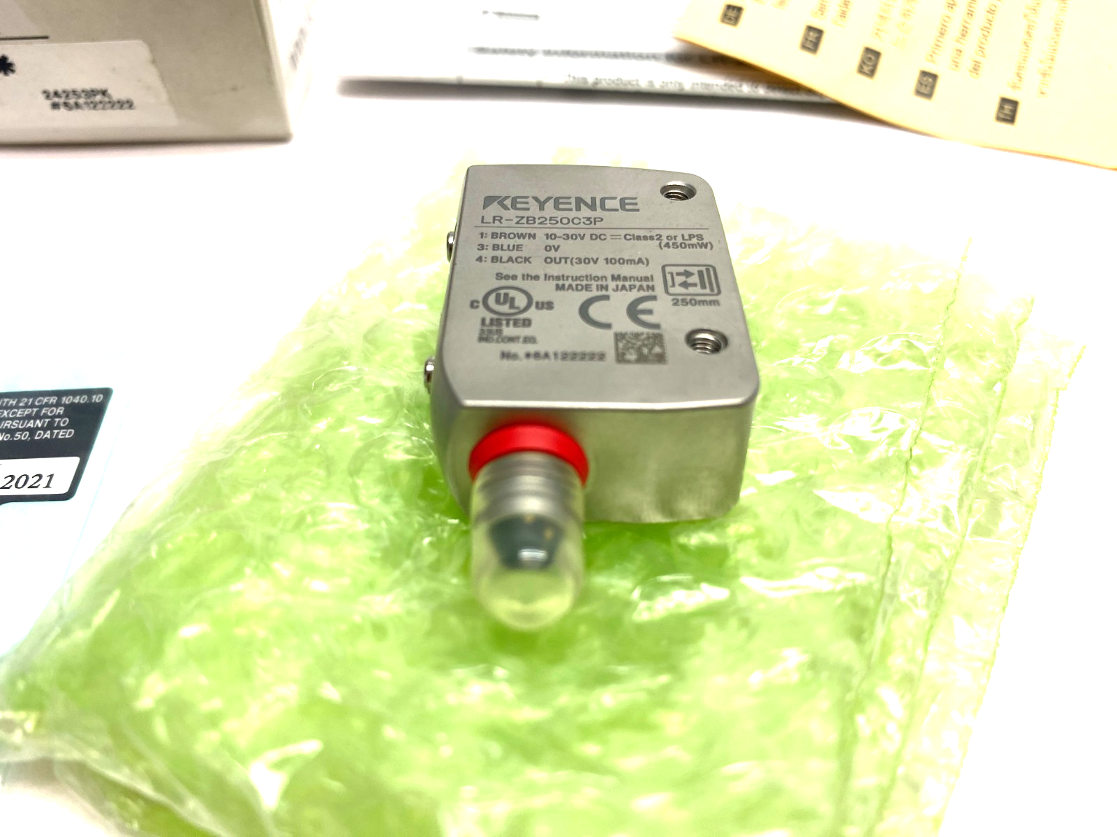 Keyence LR-ZB250C3P Self-Contained CMOS Distance Based Laser Sensor, 3-Pin 250mm - Maverick Industrial Sales