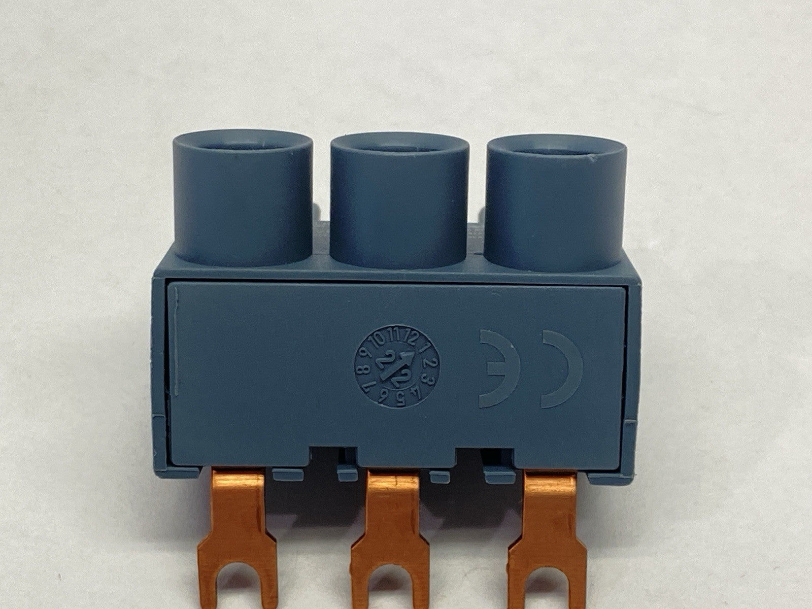 Siemens 3RV2925-5EB Supply Terminal Block 3-Phase - Maverick Industrial Sales