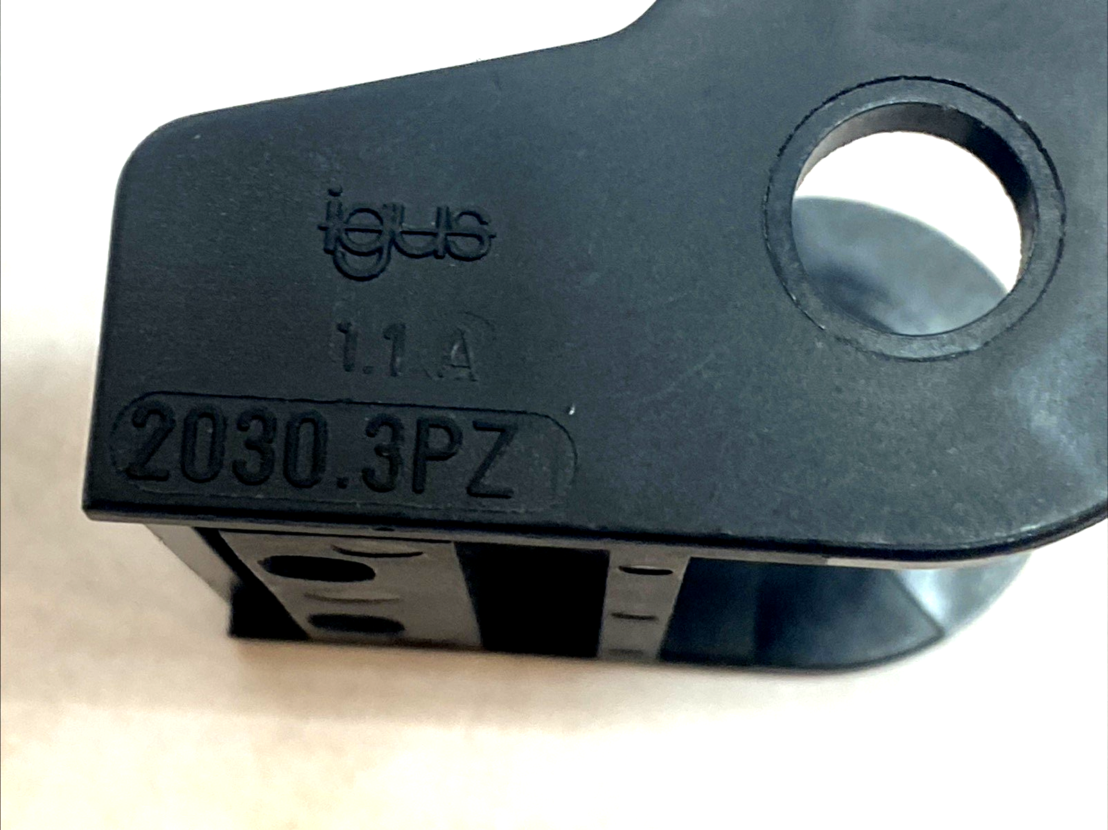 Igus 2030.3PZ Mounting Bracket, End Connector for Energy Chain LOT OF 4 - Maverick Industrial Sales