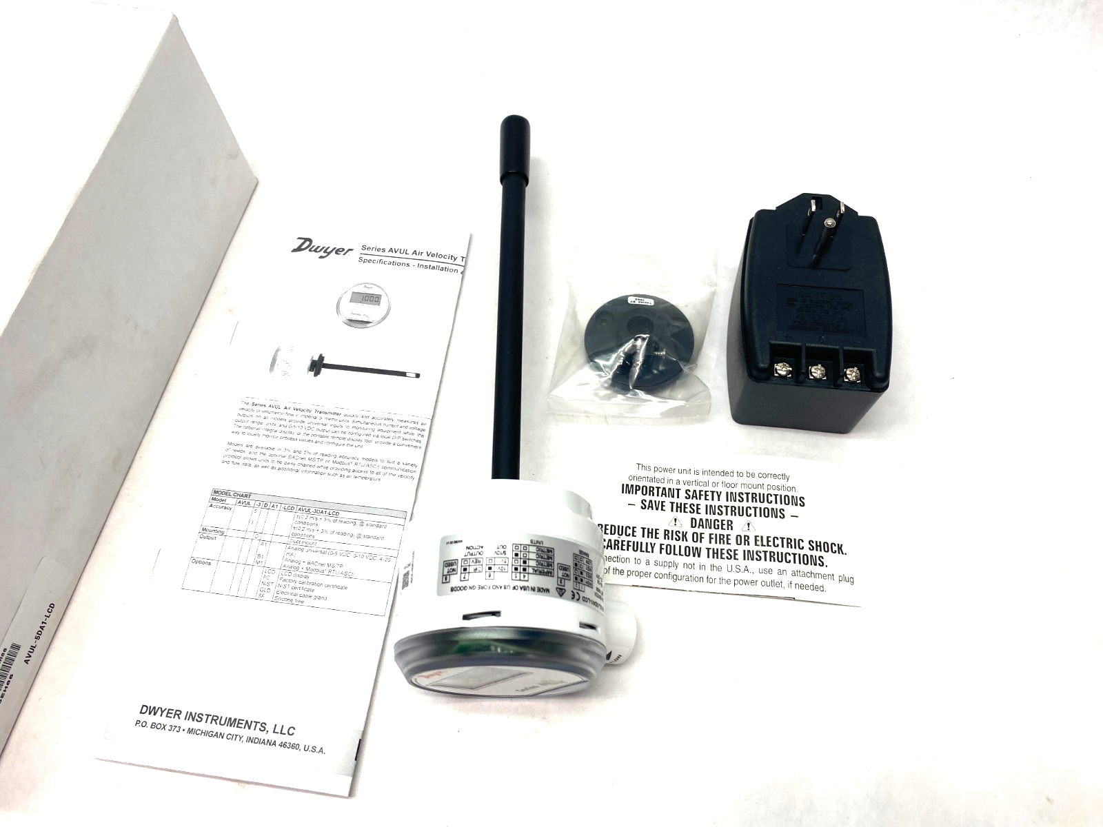 Dwyer AVUL-5DA1-LCD Air Velocity Transmitter 5-Digit 101865-01 - Maverick Industrial Sales