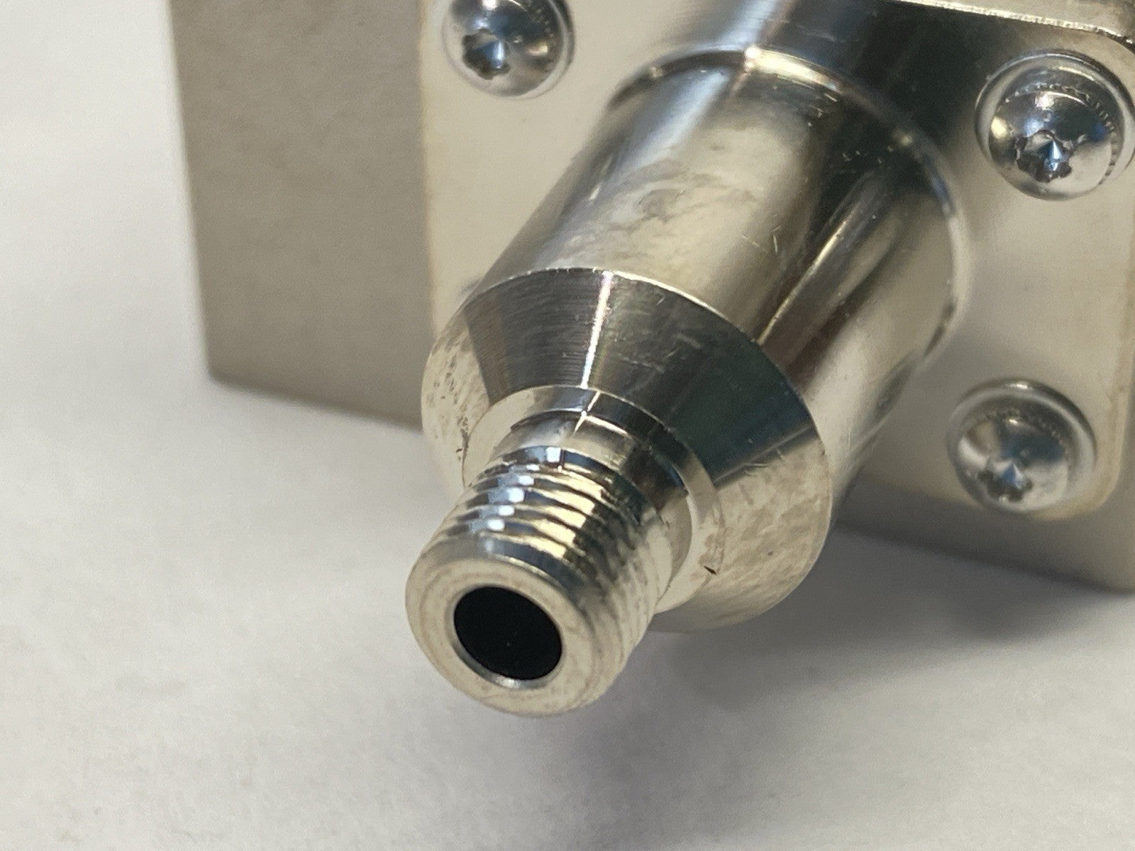 PF-110-0887.5-2-A-R01 | nLIGHT Pearl Coupled Diode Laser 110W - Used - Maverick Industrial Sales