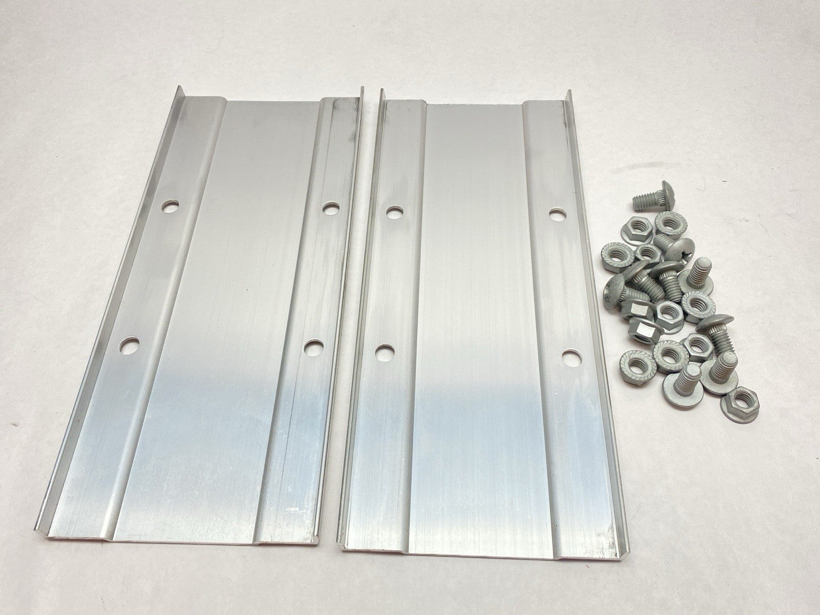 5A-SSP-GE-5H | Legrand Cablofil Straight Splice Kit - New – Open box - Maverick Industrial Sales