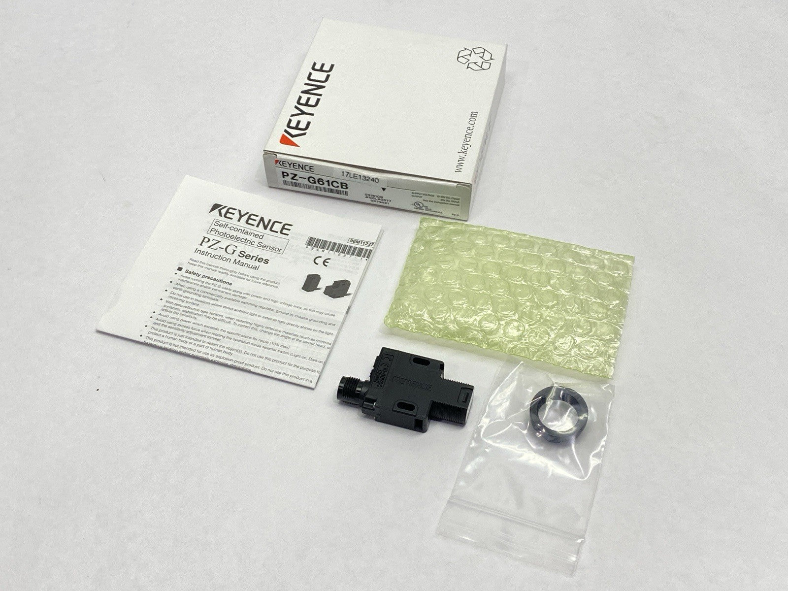 PZ-G61CB | Keyence Built-In Amplifier Photoelectric Sensor Reflective M12 - New - Maverick Industrial Sales