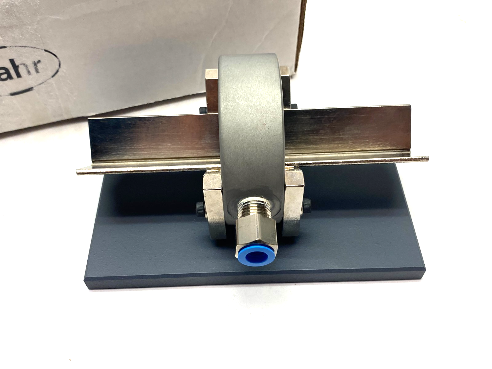 Mahr DR050-T2-BV2XM-17.892 Dimensionair 2-Jet Air Ring Gauge A6894 w/ Base Plate - Maverick Industrial Sales