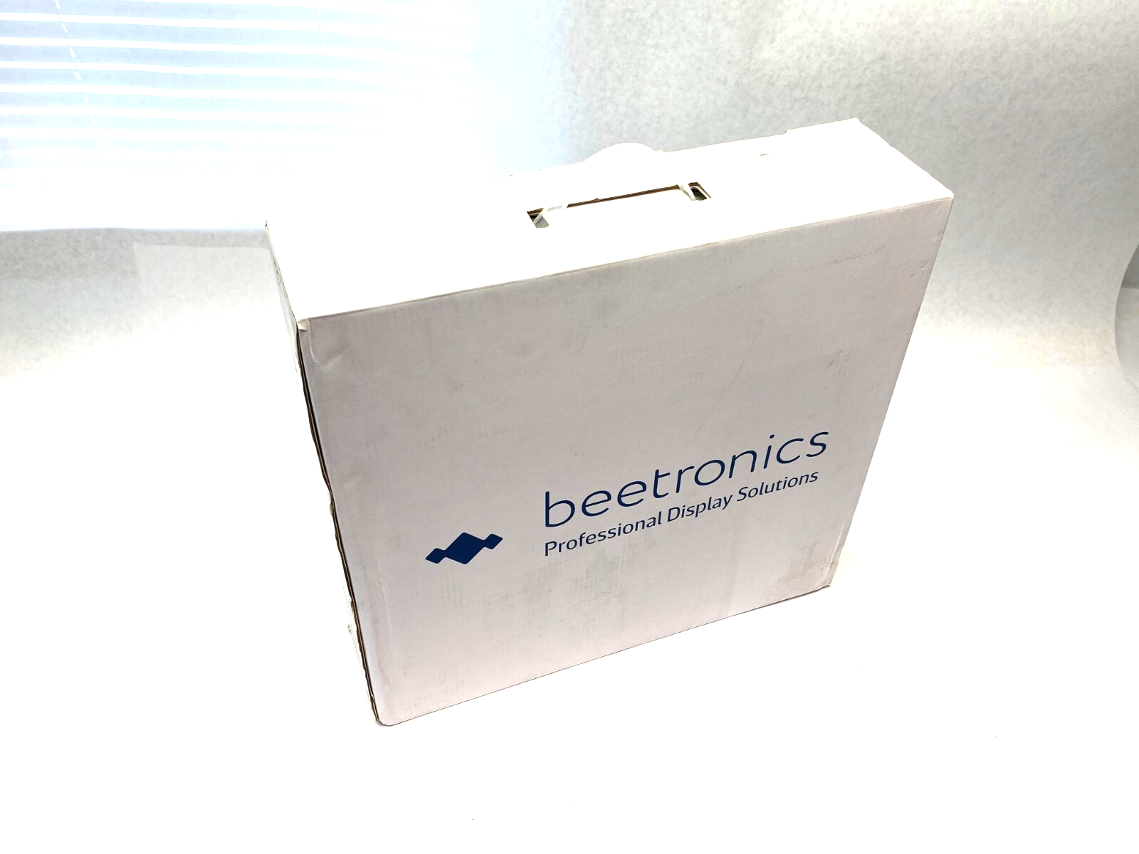 Beetronics BEE-13TS7M Touchscreen Monitor 13" w/ Wall Mount & Remote Kit - Maverick Industrial Sales