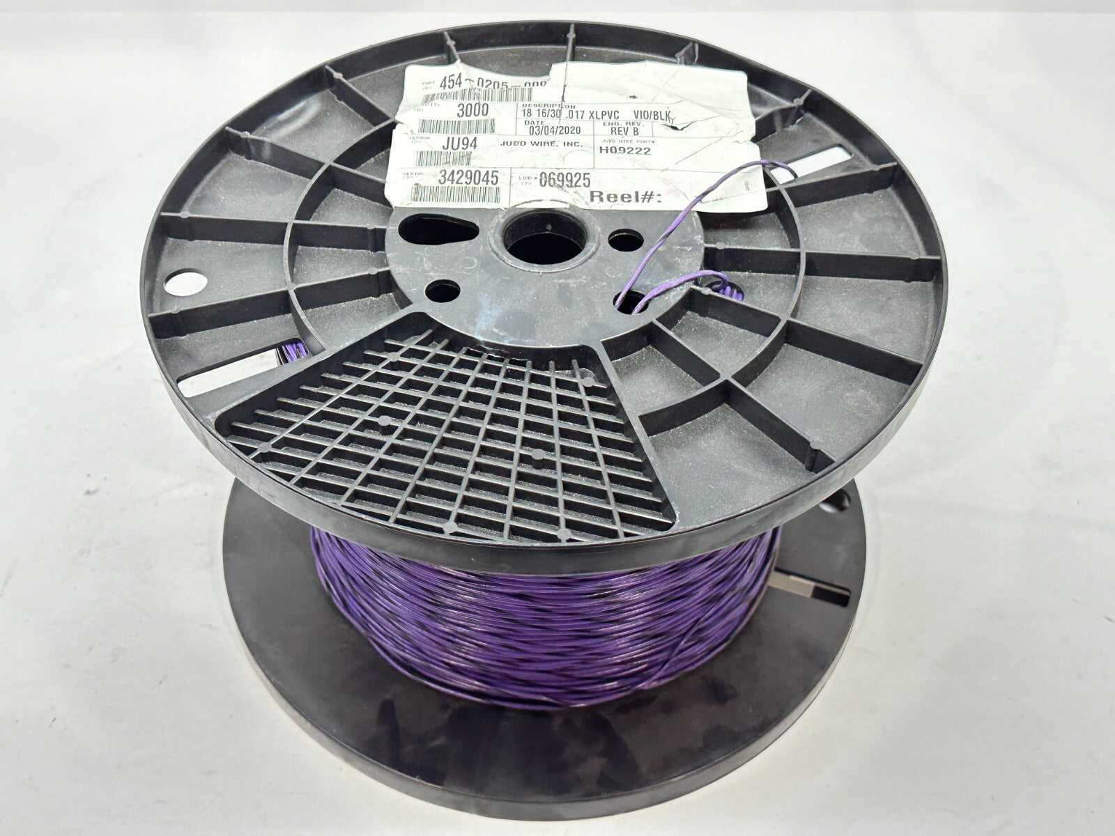 Judd Wire 454-0205-000 18AWG 16/30 .017 XLPVC H09222 2700ft REMAINING - Maverick Industrial Sales