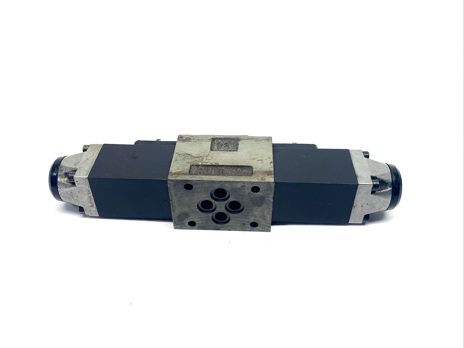 Mannesmann Rexroth 4 WE 6 J53/AG24NZ4 Directional Valve - Maverick Industrial Sales