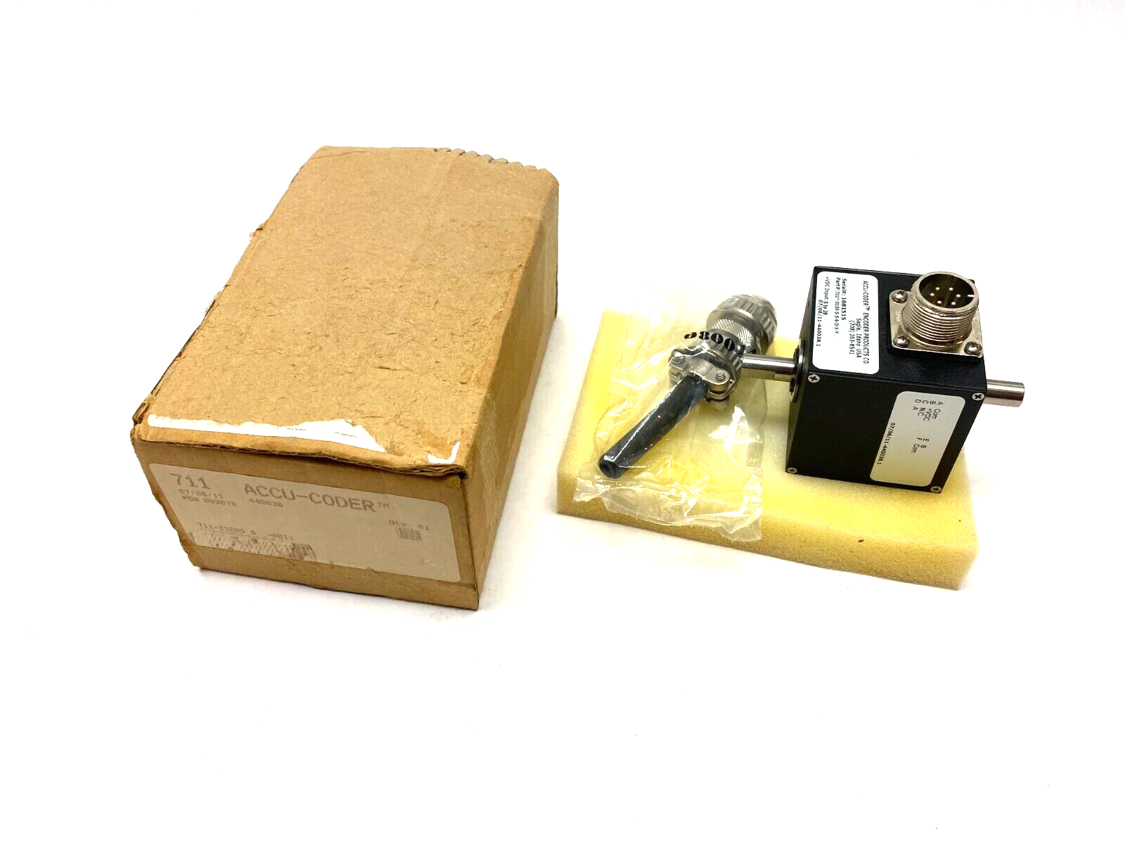 Accu-Coder 711*-0100-S-S-6-D-S-Y Incremental Encoder Dual-Shaft 711*0100S 6-0011 - Maverick Industrial Sales