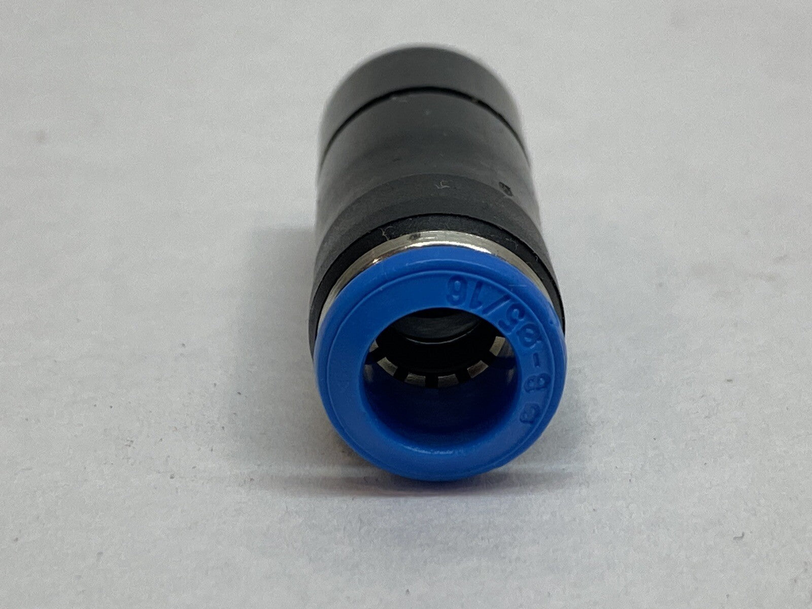8mm to 12mm Push to Connect to Stem Straight Pneumatatic Fitting LOT OF 10 - Maverick Industrial Sales