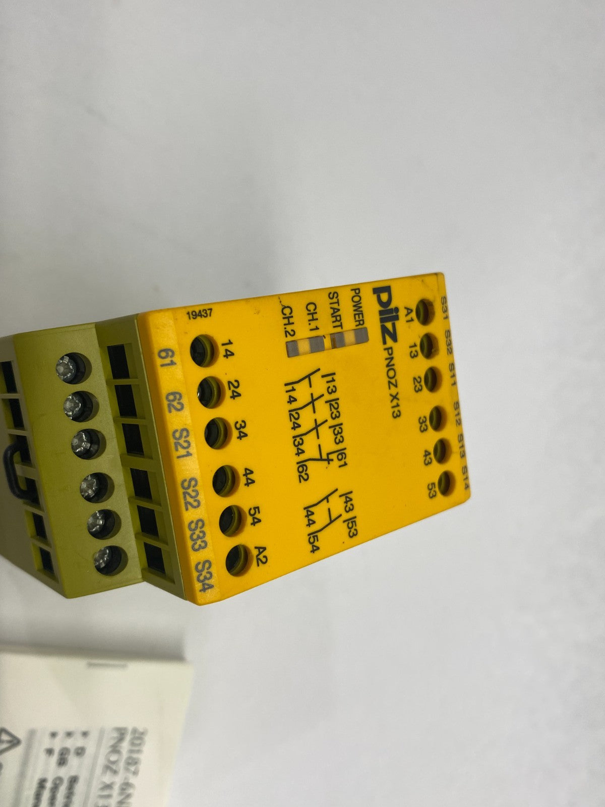 Pilz PNOZ X13 24VDC 5n/o 1n/c Safety Relay 774549 - Maverick Industrial Sales