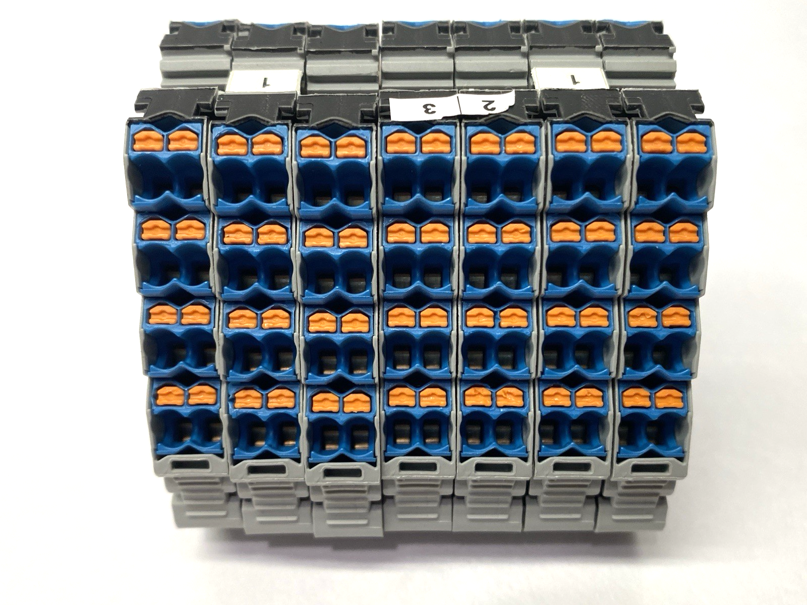 PTRVB 4-PV /BU | Phoenix Contact Potential Distributors 3270223 LOT OF 7 - Used - Maverick Industrial Sales