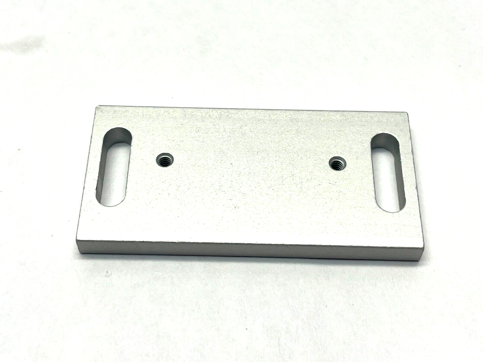 80/20 2123 Door Catch Mounting Plate LOT OF 4 - Maverick Industrial Sales