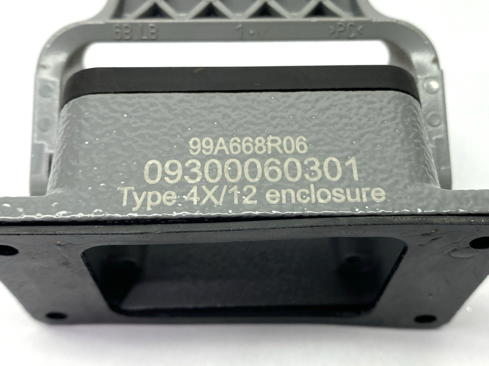 09140023123 | Harting Han HV Module w/ 09300060301 Bulkhead Mount Housing - Used - Maverick Industrial Sales