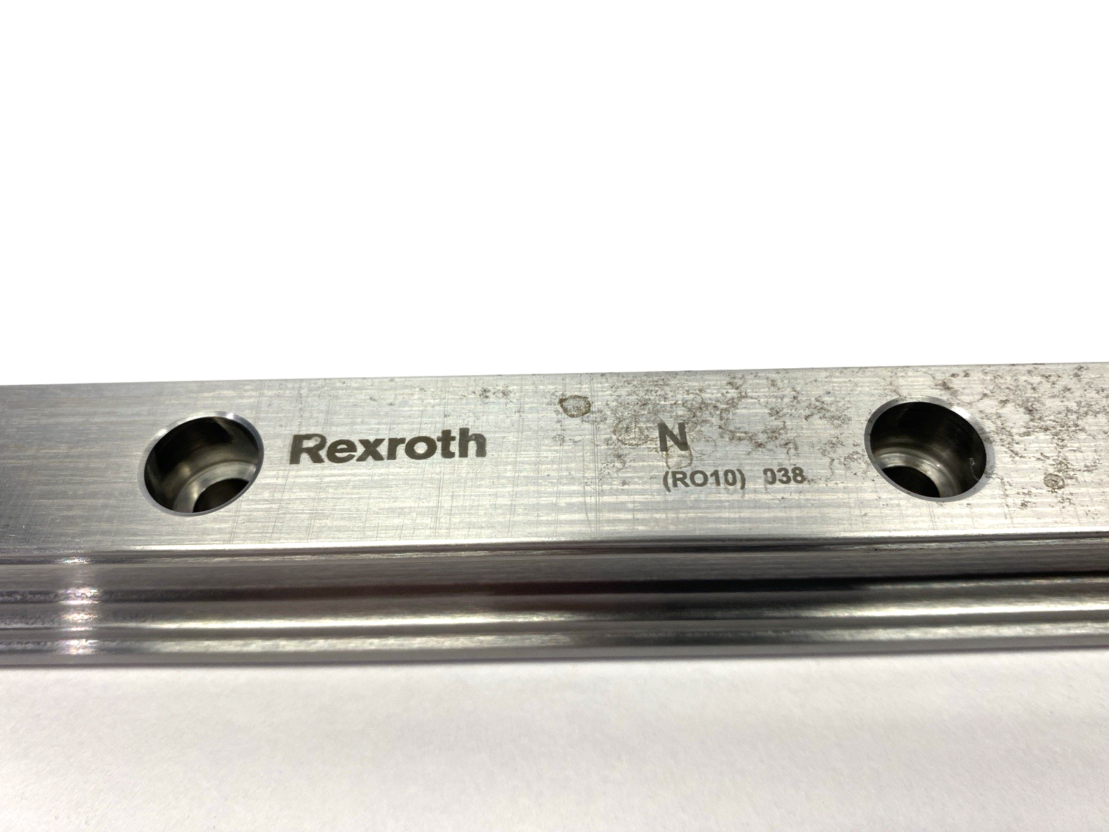 Rexroth R160580431 Linear Ball Guide Rail Carbon Steel 656mm Overall Length - Maverick Industrial Sales