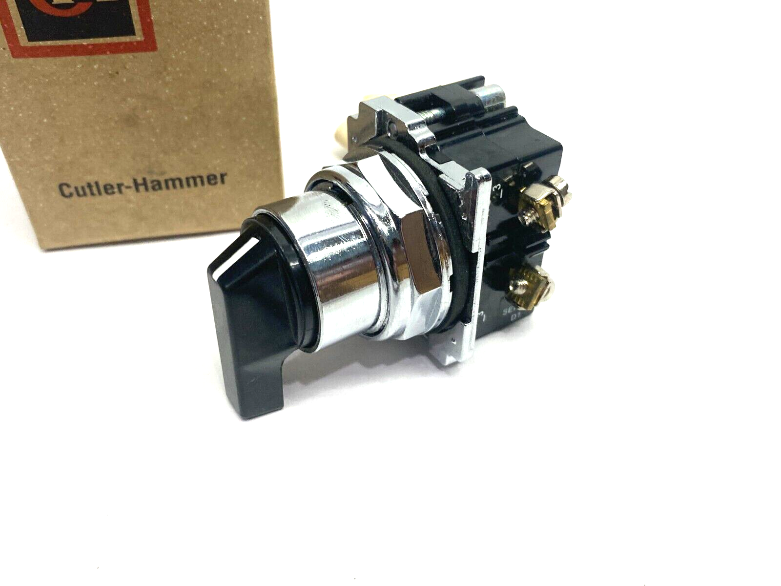 Eaton Cutler-Hammer 10250T3033-Y1 Selector Switch, 3-Pos, Spring Left, 2 N.O. - Maverick Industrial Sales