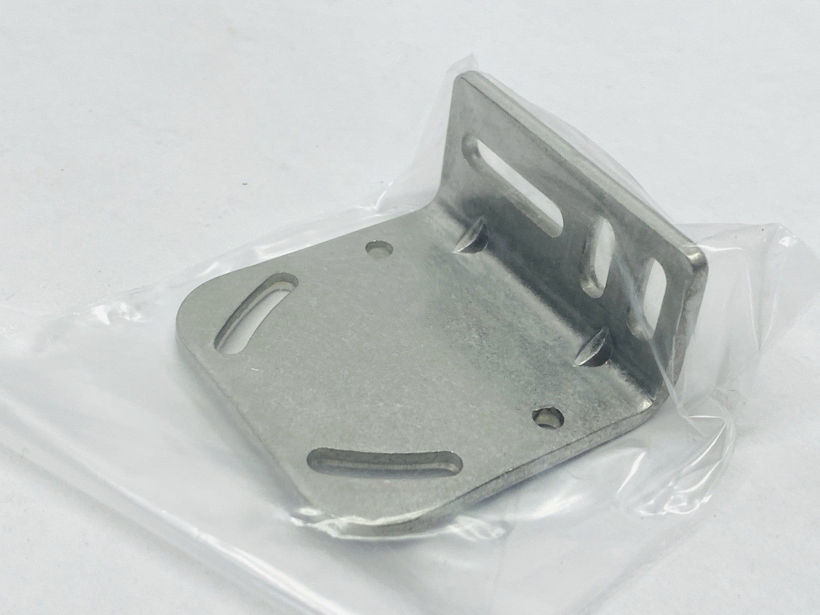 OP-87770 | Keyence All Purpose Laser Sensor Small Bracket - New – Open Box - Maverick Industrial Sales