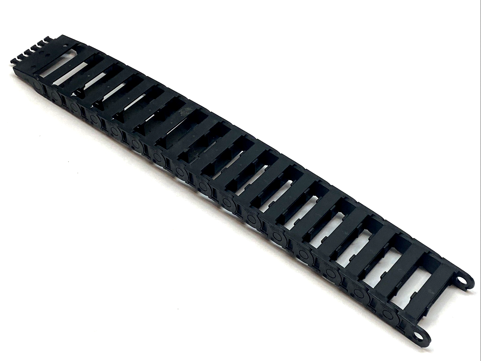 B15I.5.048.0 | Igus E2 Cable Carrier Chain 17 Links - Used - Maverick Industrial Sales