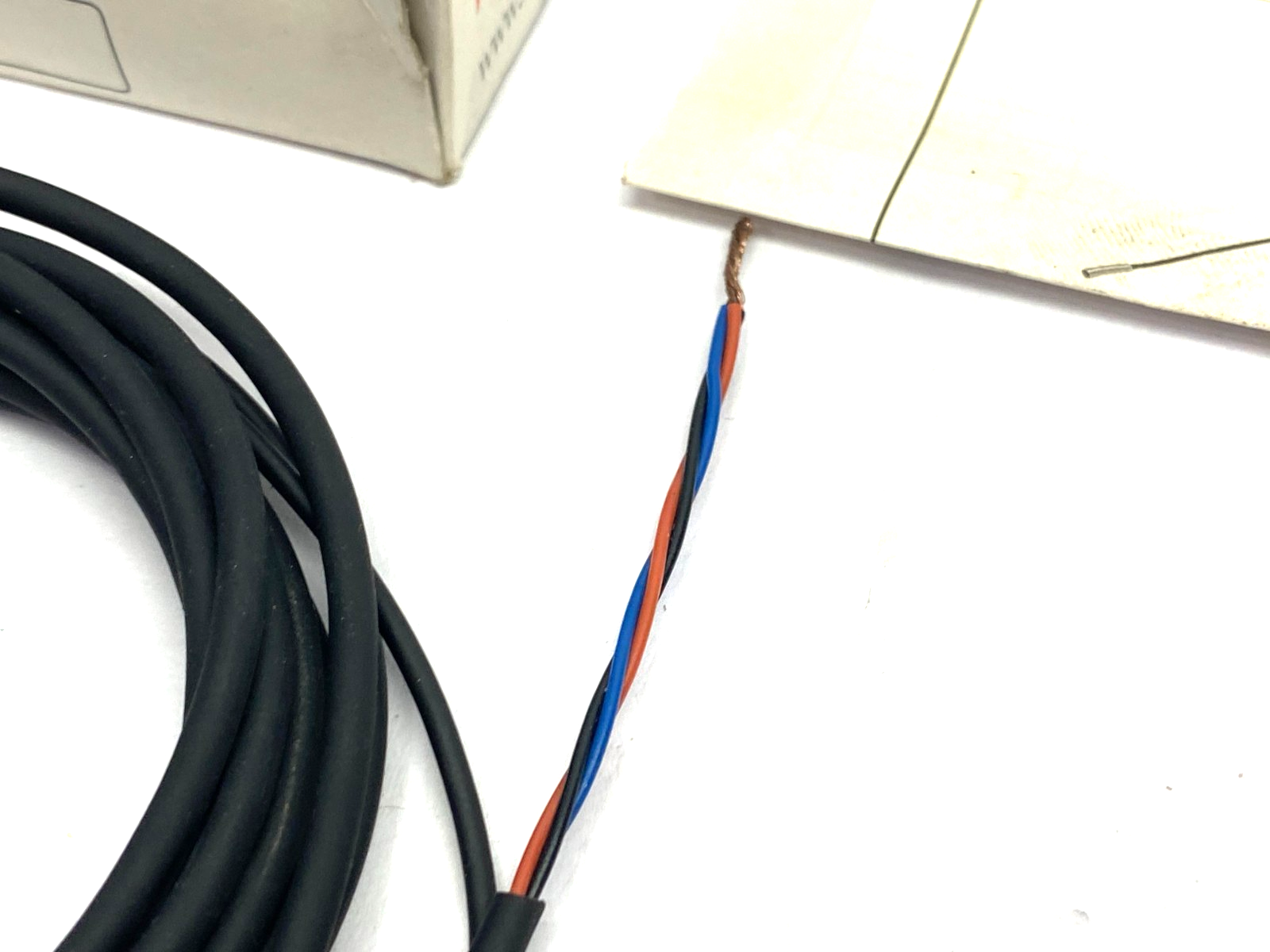 Keyence EM-038 Proximity Sensor Main Unit, Shielded Type, f3.8, NPN - Maverick Industrial Sales