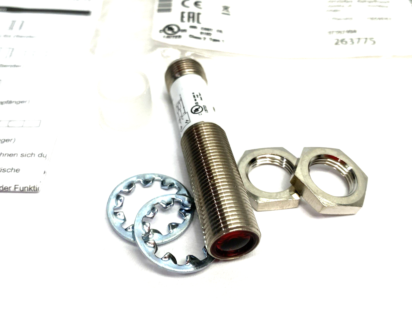 BOS024U | Balluff Cylindrical Through-beam Photoelectric Sensor BOS 12M-PA-RE10-S4 - New – Open box - Maverick Industrial Sales