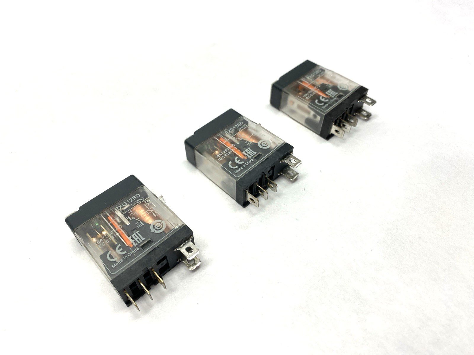 RXG12BD | Schneider Electric Interface Plug-In Relay 24VDC 10A LOT OF 3 - New – Open box - Maverick Industrial Sales