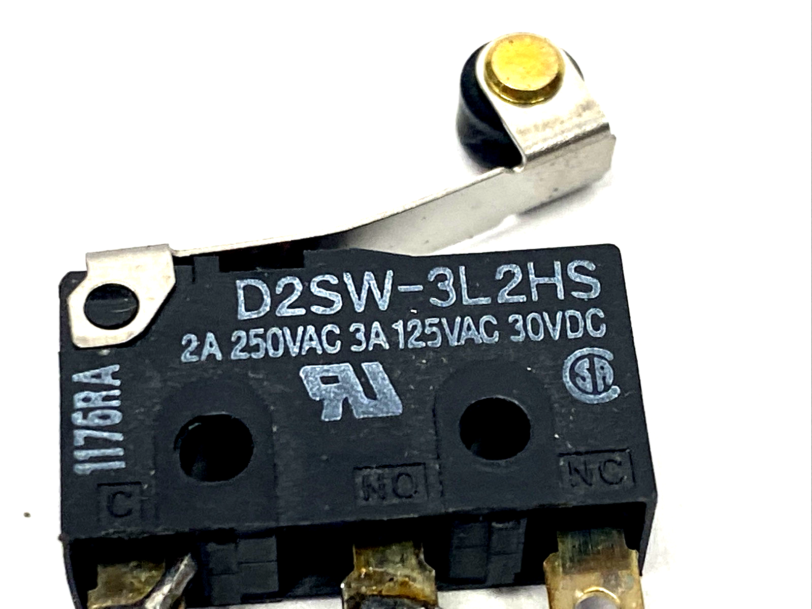 Omron D2SW-3L2HS Hinged Roller Lever Snap Action Switch SPDT LOT OF 4 - Maverick Industrial Sales