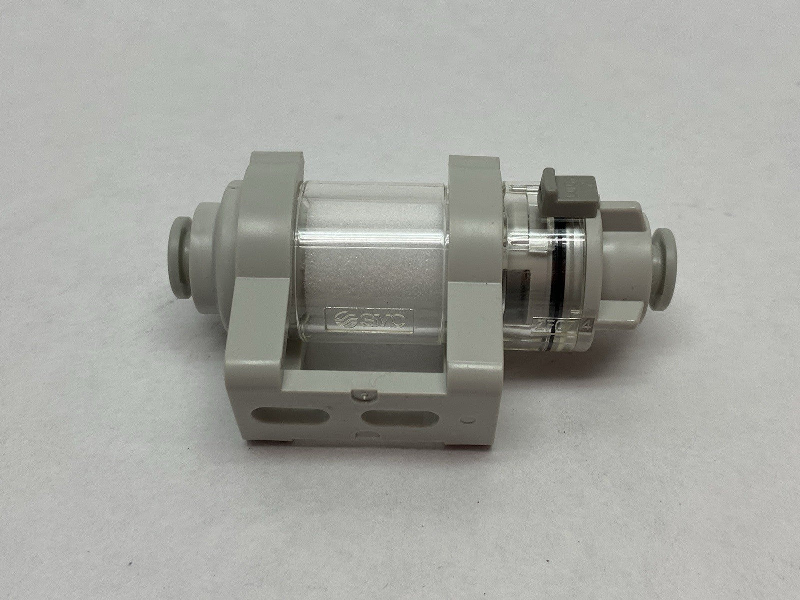 ZFC74-B | SMC Air Suction Filter, in-line, w/ Bracket - New – Open box - Maverick Industrial Sales