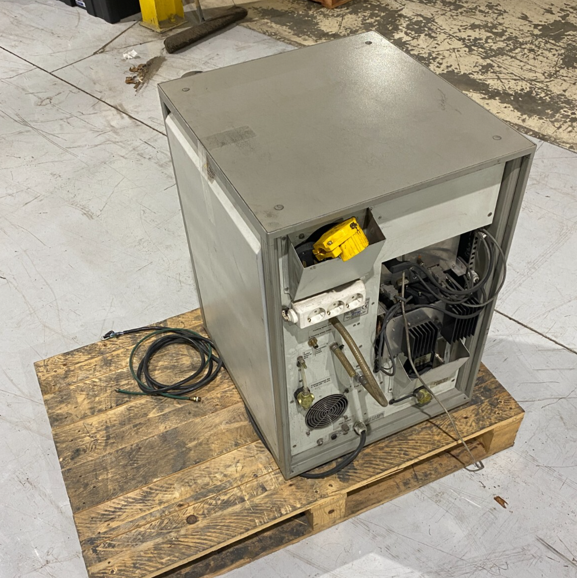 Eltra ON 900 Oxygen/Nitrogen Determinator Analyzer ON-900 FOR PARTS OR REPAIR - Maverick Industrial Sales