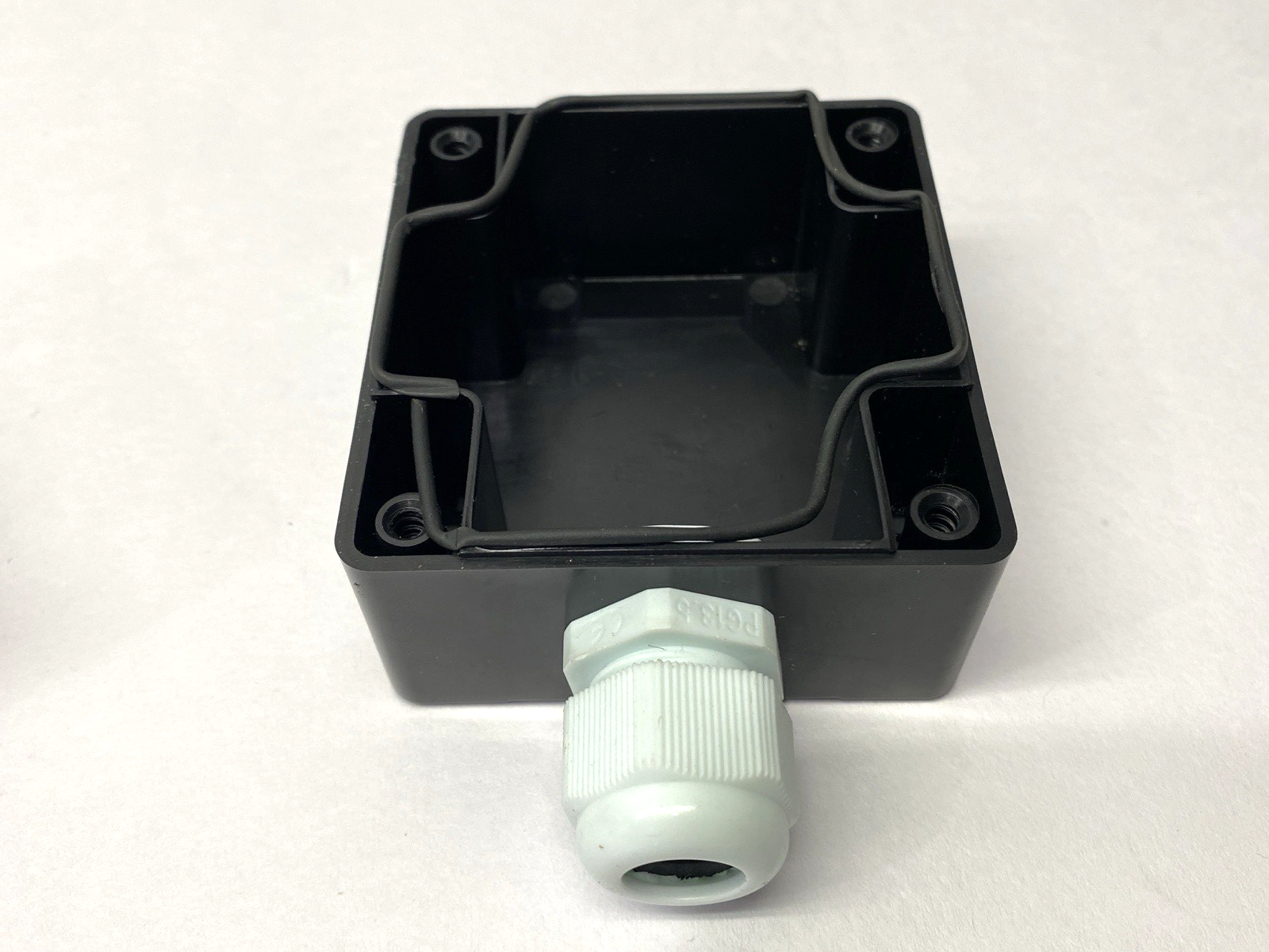 Pushbutton Enclosure 2-13/16" x 3-1/16" w/ Yijia LA36 Green Non-Illuminated - Maverick Industrial Sales