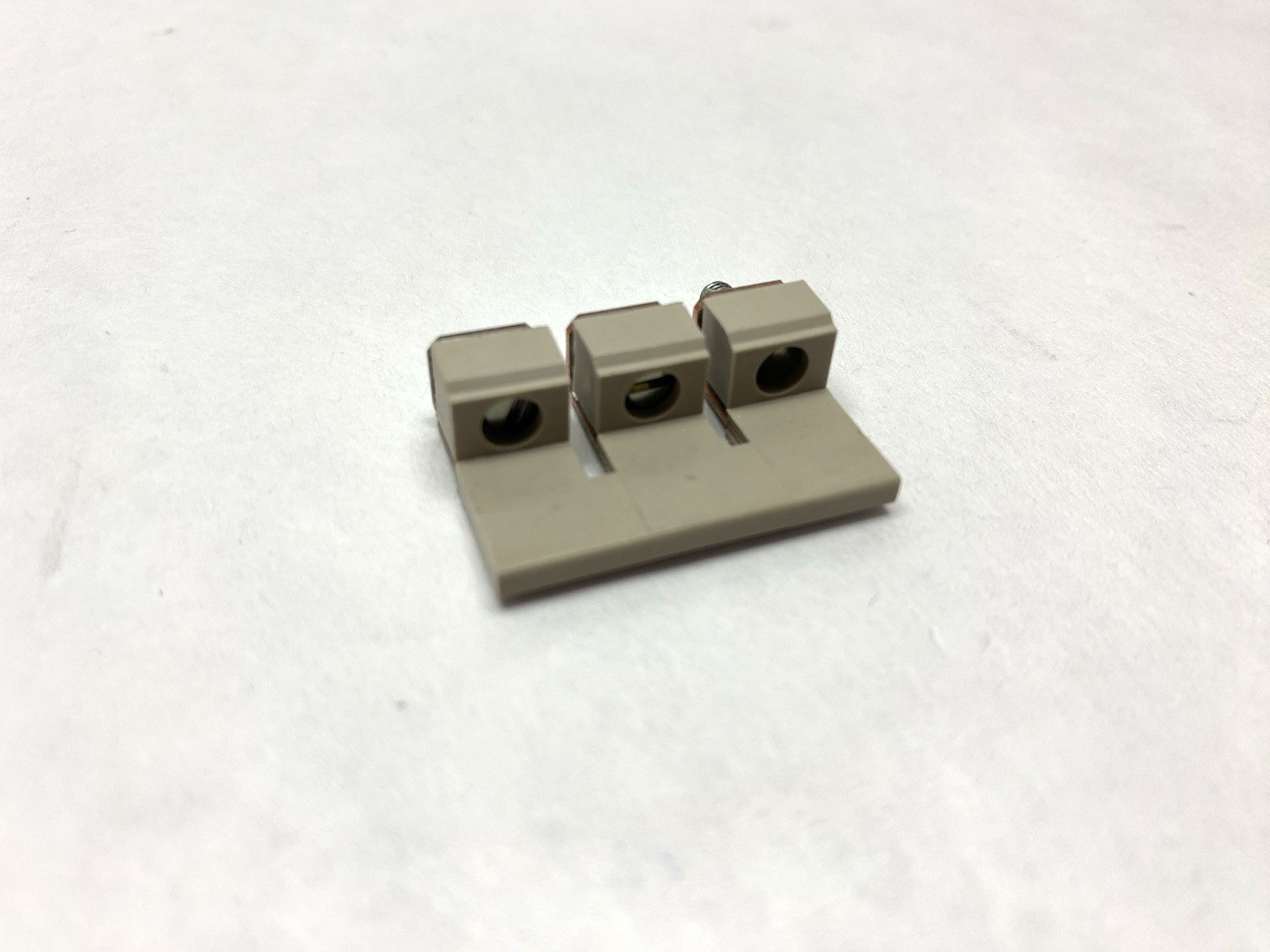 Cooper Bussmann DS10-03P/B106-5066 Jumper Terminal Block 3 Position LOT OF 23 PC - Maverick Industrial Sales