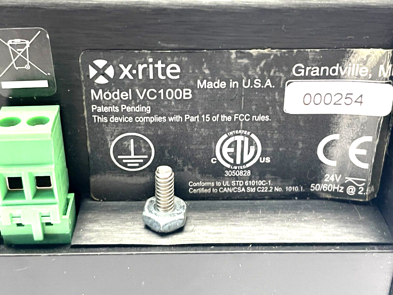 X-Rite VC100B VeriColor Programmable Hub - Maverick Industrial Sales