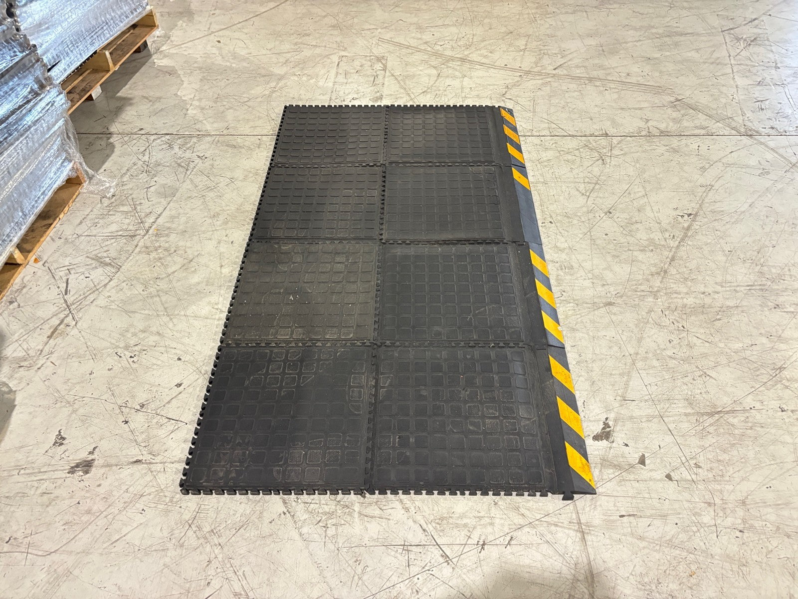 2nd Shift Hog Heaven 18x18" Anti-Static Anti-Fatigue Modular Floor Tiles LOT 400 - Maverick Industrial Sales