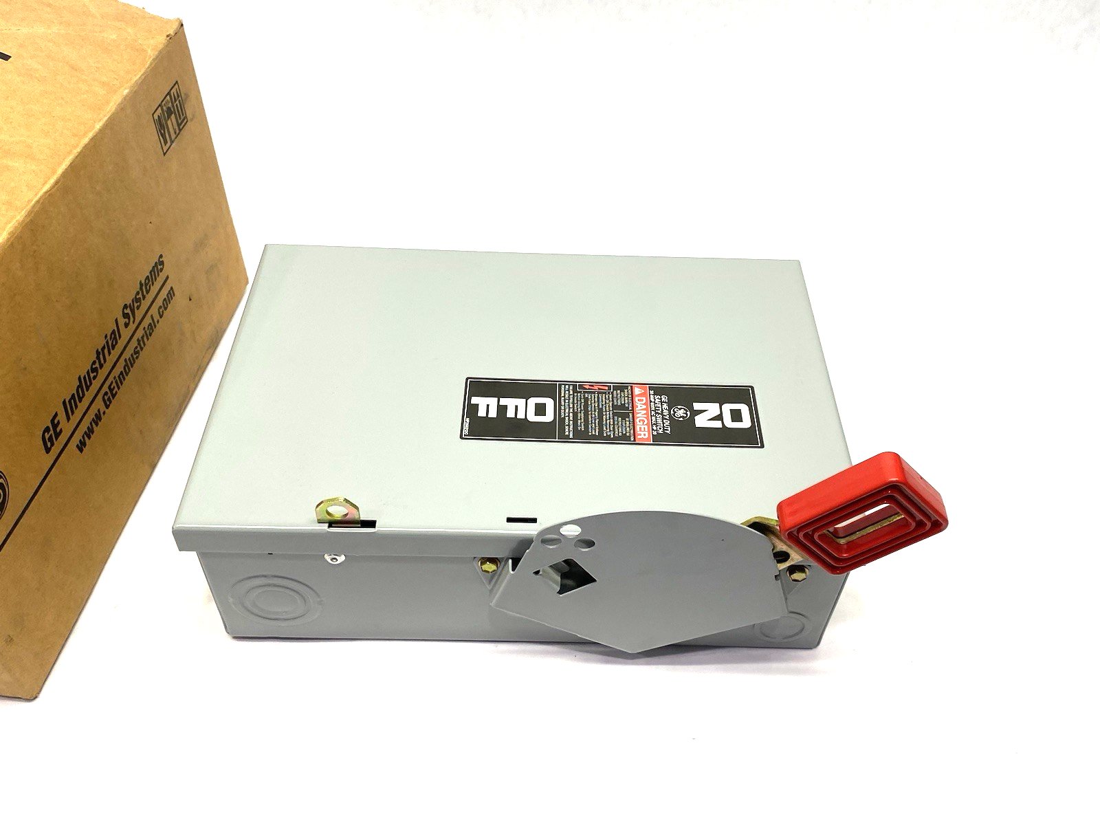 TH3361 | General Electric Heavy Duty Safety Switch, Fusible, 30A 3P HD N1 - New – Open box - Maverick Industrial Sales