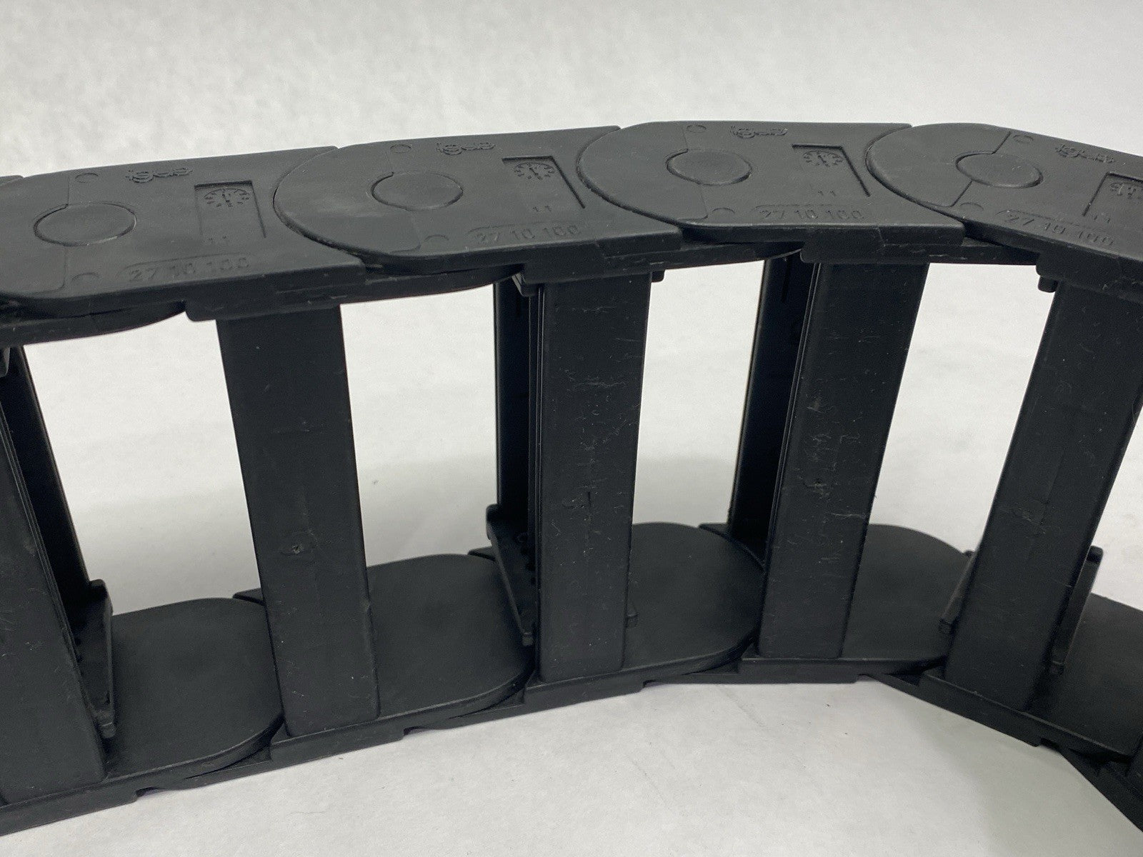 Igus 27.10.100.0 Series 27 Energy Chain 18 Links 44" Length - Maverick Industrial Sales