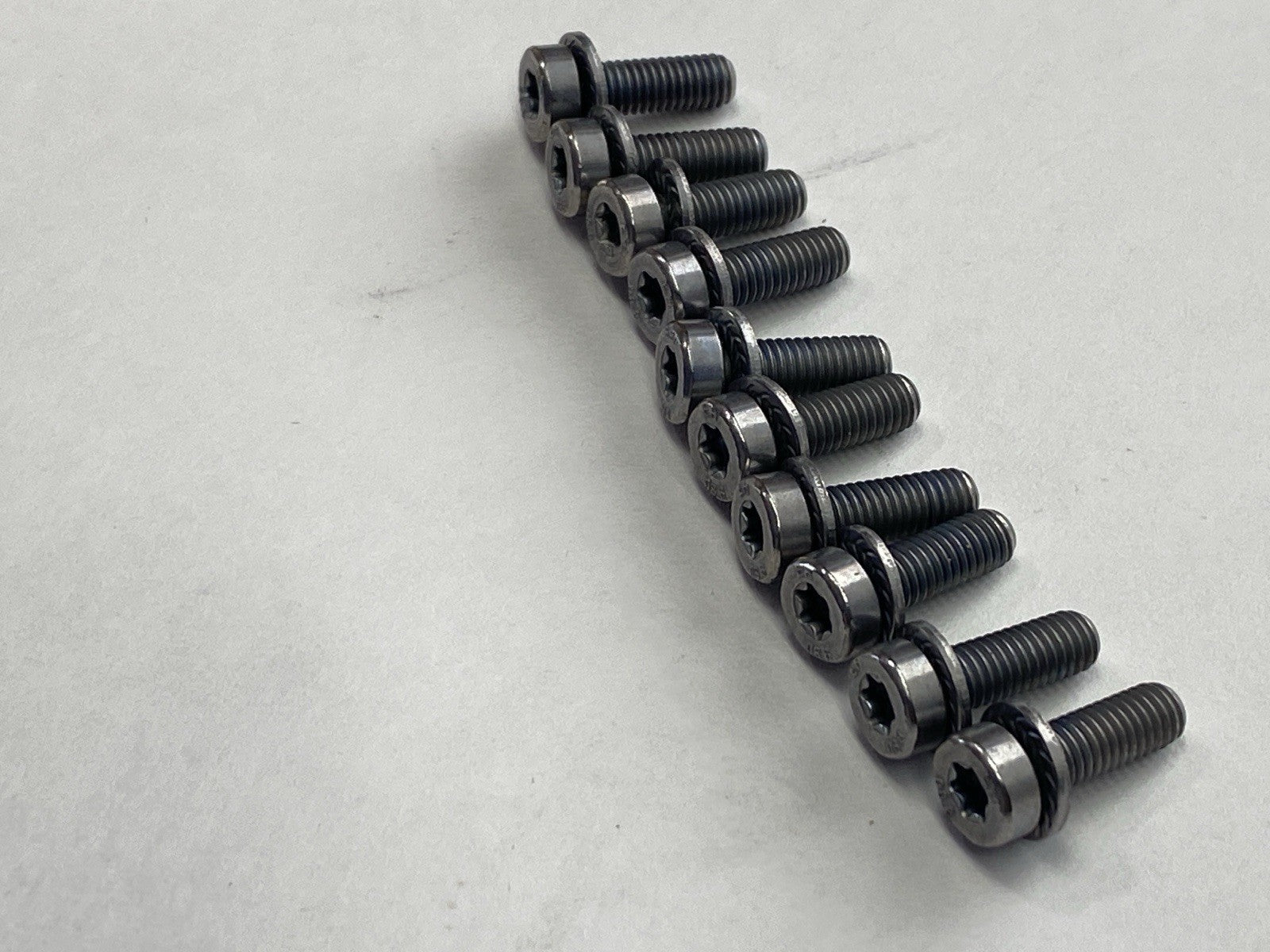 305683 M5x15-8.8 Torx Head Assembly Screw LOT OF 10 - Maverick Industrial Sales