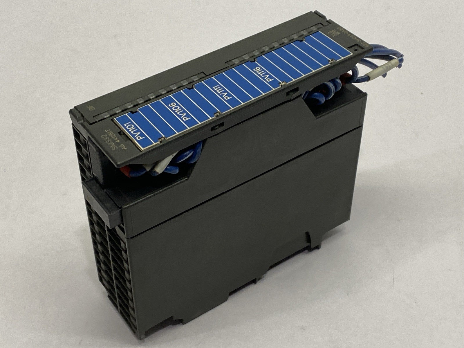 Siemens 6ES7332-5HD01-0AB0 Simatic S7 Analog Output Module SM332 - Maverick Industrial Sales