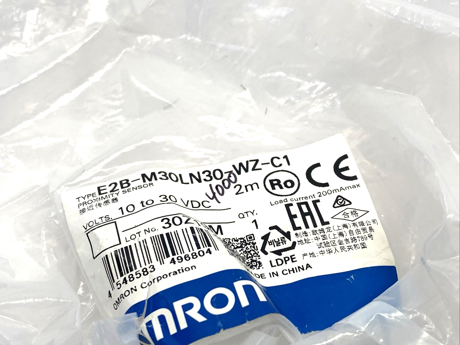 E2B-M30LN30-WZ-C1 | Omron Cylindrical Proximity Sensor 10-30VDC w/ Mounting Nut - New – Open box - Maverick Industrial Sales
