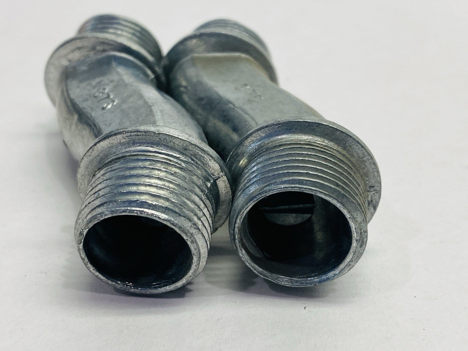 1/2" Offset Conduit Connector 2-1/2" Length LOT OF 2 - Maverick Industrial Sales