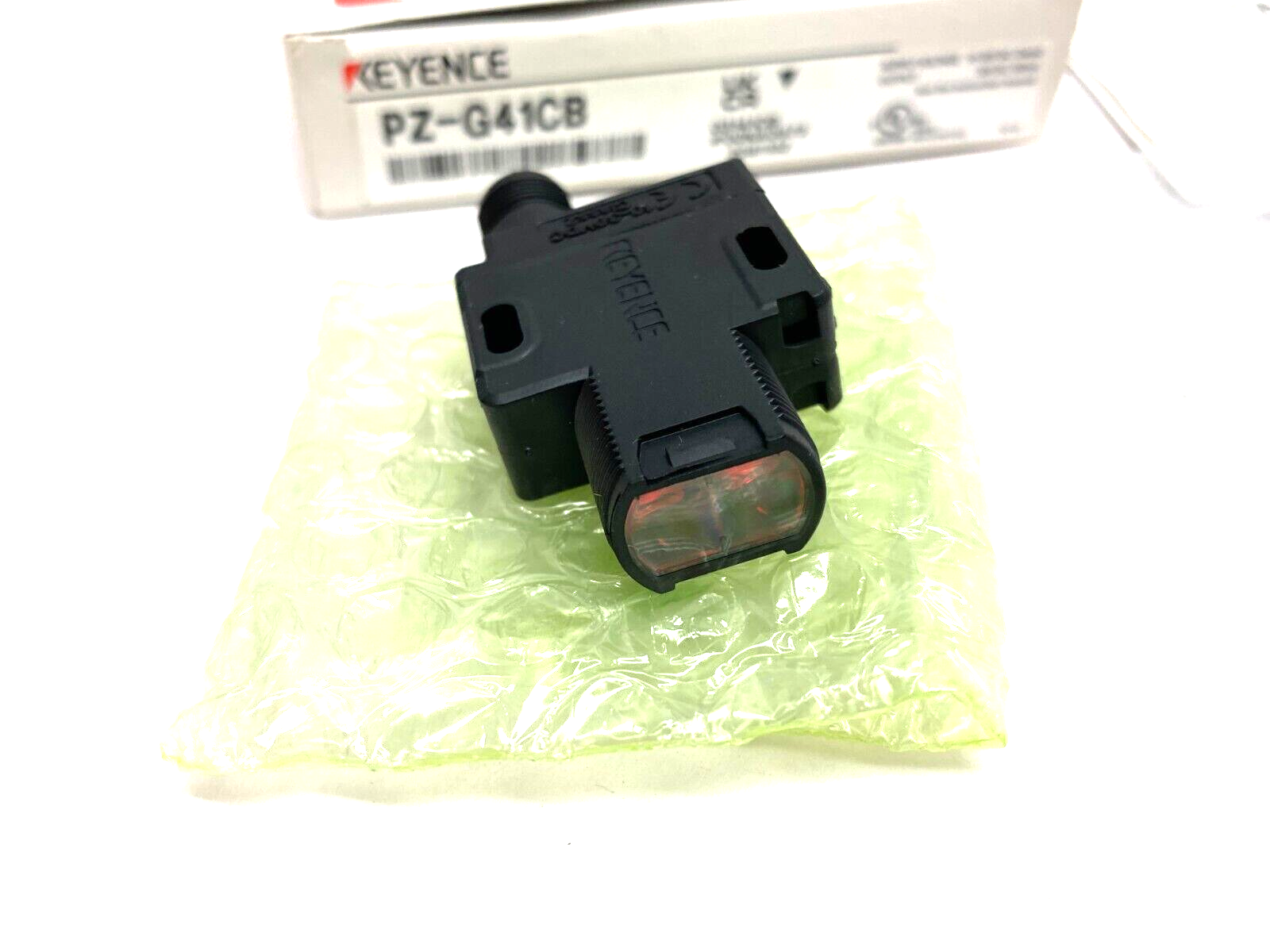 Keyence PZ-G41CB Long-Range Diffuse Reflective Sensor w/ Locking Nut - Maverick Industrial Sales