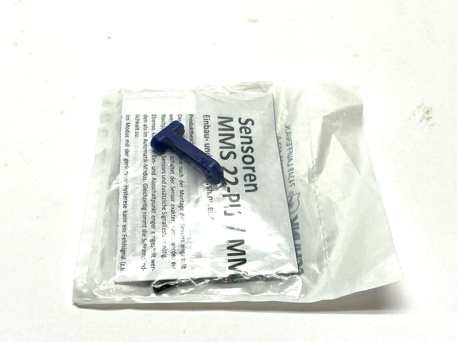 Schunk MMS22-SPI1M8 Programmable Magnetic Switch - Maverick Industrial Sales