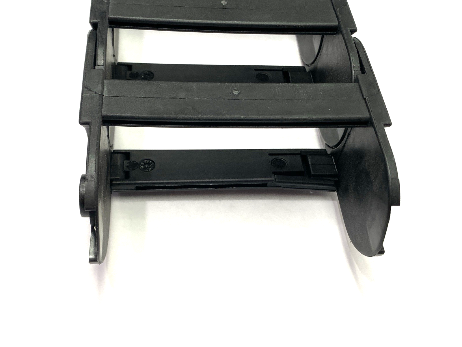 Igus 27.10.250 E-Chain Assembly 13-Links 2.5' Length - Maverick Industrial Sales