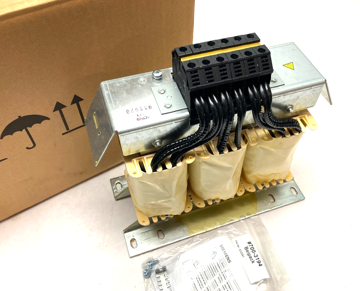 Siemens 6SL3202-0AE23-8CA0 SINAMICS Output Reactor 380-480V - Maverick Industrial Sales