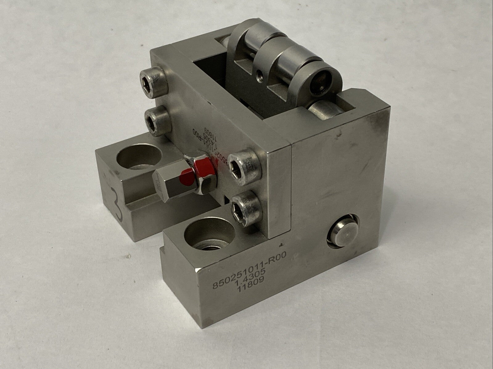 Scanlab 850251011-R00 Lock Assembly 850251040 850251051-R00 11809 - Maverick Industrial Sales